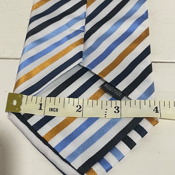 SILK TIE with scarf & wrist buttons.  Hand made in Vietnam.  It's a kit in a box - Picture 13 of 15